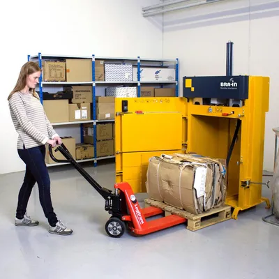 Compact Vertical Baler