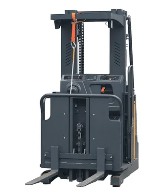 EKKO Lifts EOP70 pallet jack shown from an alternate angle