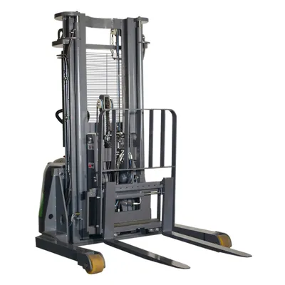 Lithium Walkie Reach Truck ER15-189Li, 3,300 lbs. Capacity Front View