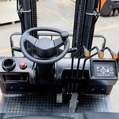 Noblelift FE4P40Q Series 4-Wheel Pneumatic Lithium Forklift — view 3