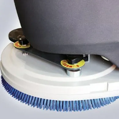Noblelift NB530 / NR530 Walk-Behind and Ride-On Electric Scrubbers — view 4