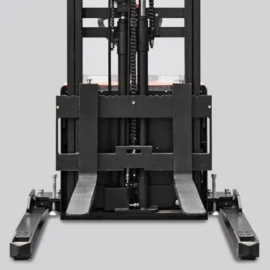 Noblelift PSX30 Lithium Walkie Straddle Stacker — view 5