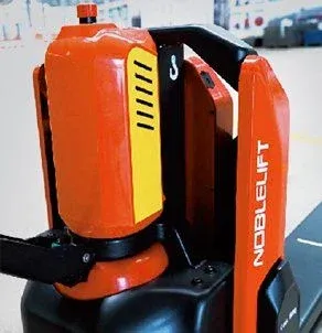 Noblelift PTE33N Edge 33 Lithium Electric Pallet Jack — view 3