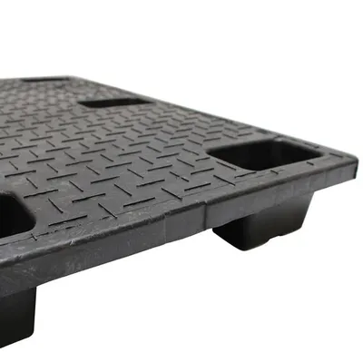 EXP 123 Plastic Pallet Closeup