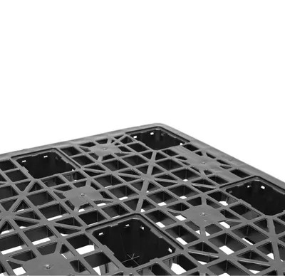 EXP 129 Plastic Export Pallet Closeup