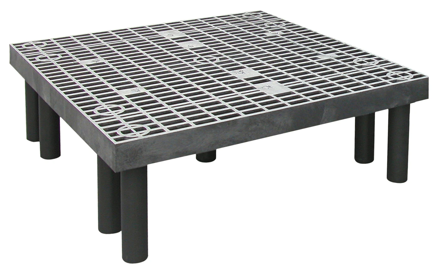 Quantum 363612DPP Vented Polymer Dunnage Rack, 750 lb capacity, Black