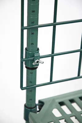 Quantum WR-PMGP Post Clamp, Green, Pack of 4 — in use