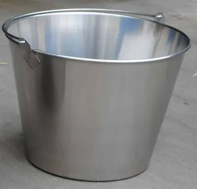 Vestil BKT-SS-500 Stainless Steel Bucket 2
