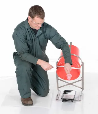 Vestil CAN-S Stainless Steel Manual Pail Tipper 2