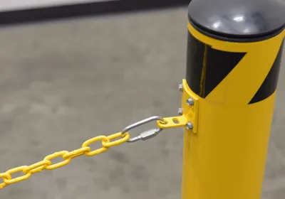 Vestil DCBB-42-4.5 Steel Dock Chain Barrier Bollard 3