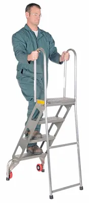 Vestil FLAD-4-SS ladder shown from an alternate angle