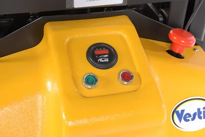 Vestil HYD-ROLL-47-DC shown from an alternate angle