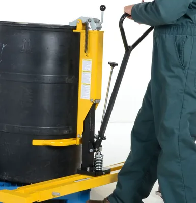 Vestil PSDT Steel Pallet Straddling Drum Truck 2