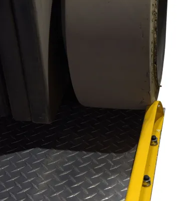 Vestil TAS-10-6048 Aluminum Dock Board Steel Curb 7