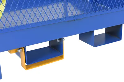 Vestil WP-3636-DD Steel Work Platform With 2 Door Entry 7
