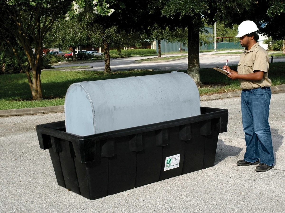 Vestil OTC-275 Polyethylene Fuel Tank Containment with Drain 43-3/4 In