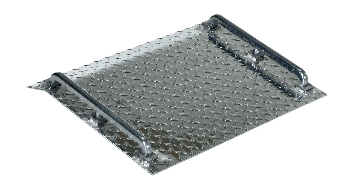 Vestil AMD-3018 aluminum mini dockplate