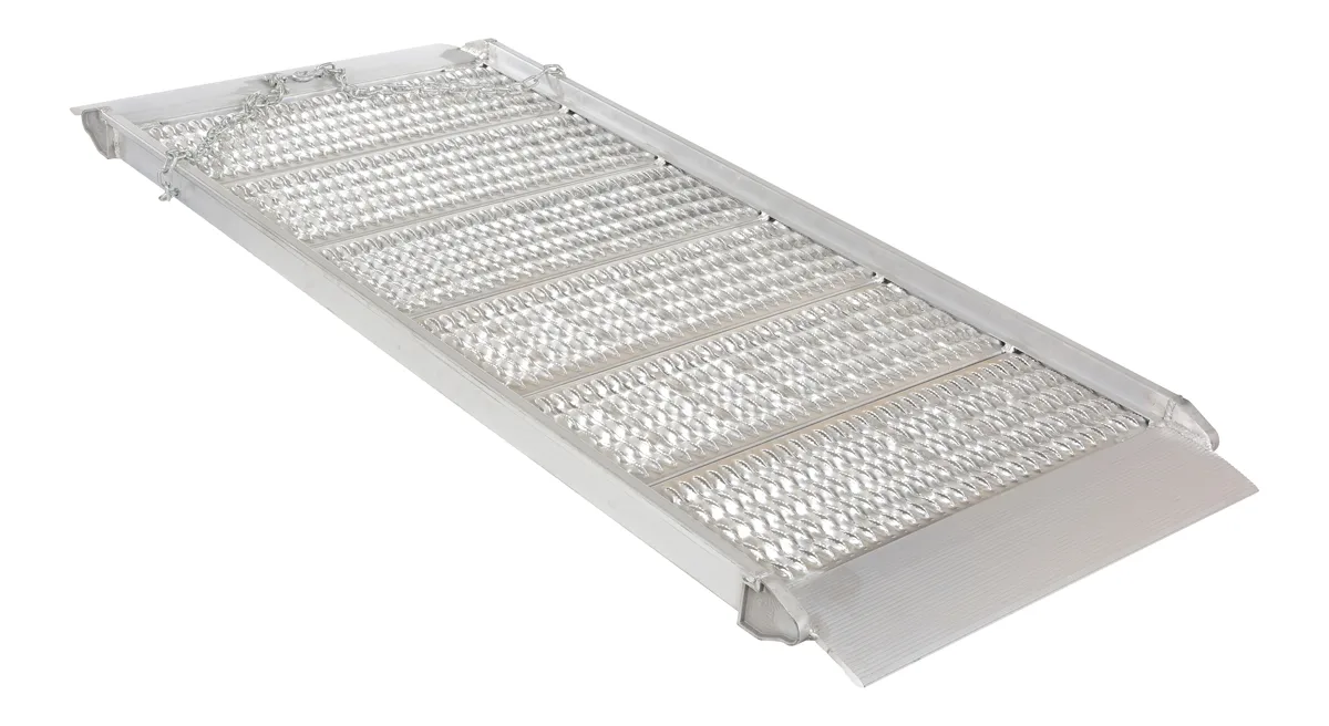 Vestil AWR-G-38-7A aluminum grip-strut walk ramp