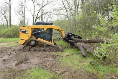 Vestil EA-SKGB-84 skid steer grab bucket shown from an alternate angle