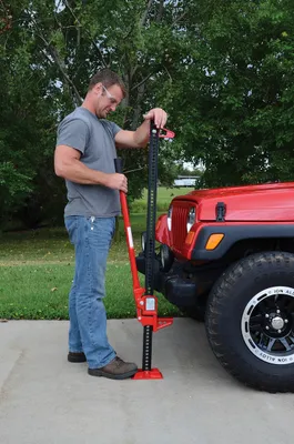 Vestil HDFJ-60 heavy duty farm jack shown from an alternate angle