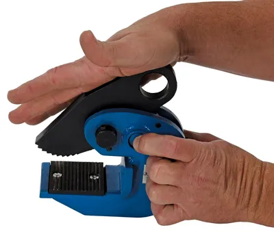 Vestil HPC-20 horizontal plate clamp shown from an alternate angle