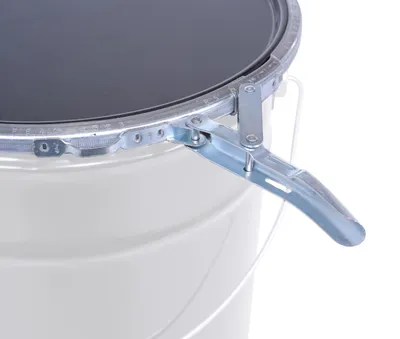 Vestil LID-STL-LL lid shown from an alternate angle