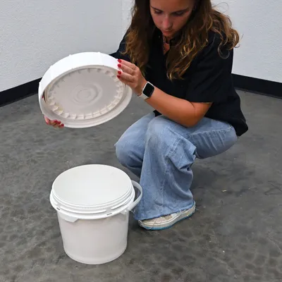Vestil PAIL-SCR-35-W pail shown from an alternate angle