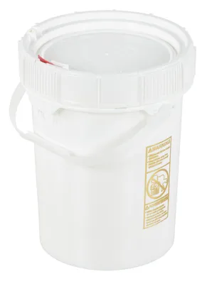 Vestil PAIL-SCR-5-W pail shown from an alternate angle