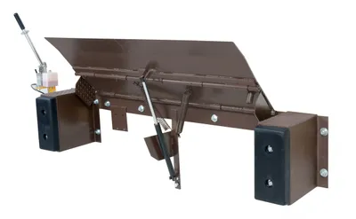 Vestil Steel Hand Pump Edge-O-Dock Leveler 66 In. Ramp Width x 29-13/16 In. Ramp Length 30,000 Lb. Capacity Brown