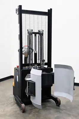 Vestil S-MU-VDGR-PDRM-30 fully powered vertical gripper rotator shown from an alternate angle
