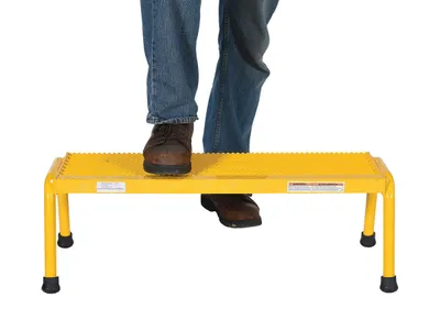 Vestil SSA-1W-Y aluminum step stand shown from an alternate angle