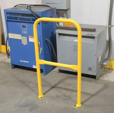 Vestil VDKR-2-BP-YL steel safety railing w welded baseplate shown from an alternate angle