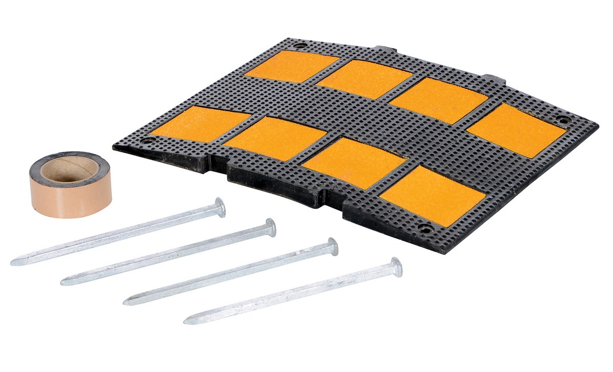 Vestil RSH-108-M-A Rubber Speed Hump Middle Section Asphalt Hardware 1