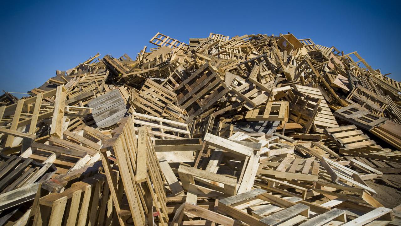 Wood Pallet Recycling - Wood Pallet Recycling - Material Handling